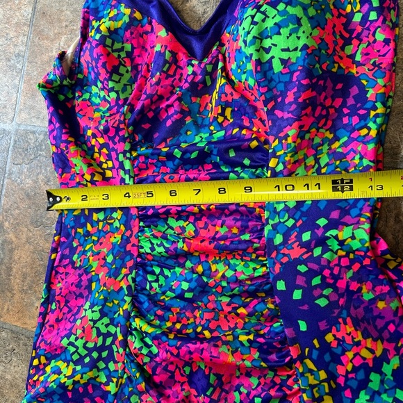 Vintage 80’s neon swimsuit ,one piece rushing on front - Picture 4 of 5